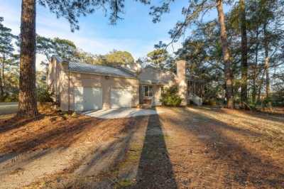 Home For Sale in Edisto Island, South Carolina