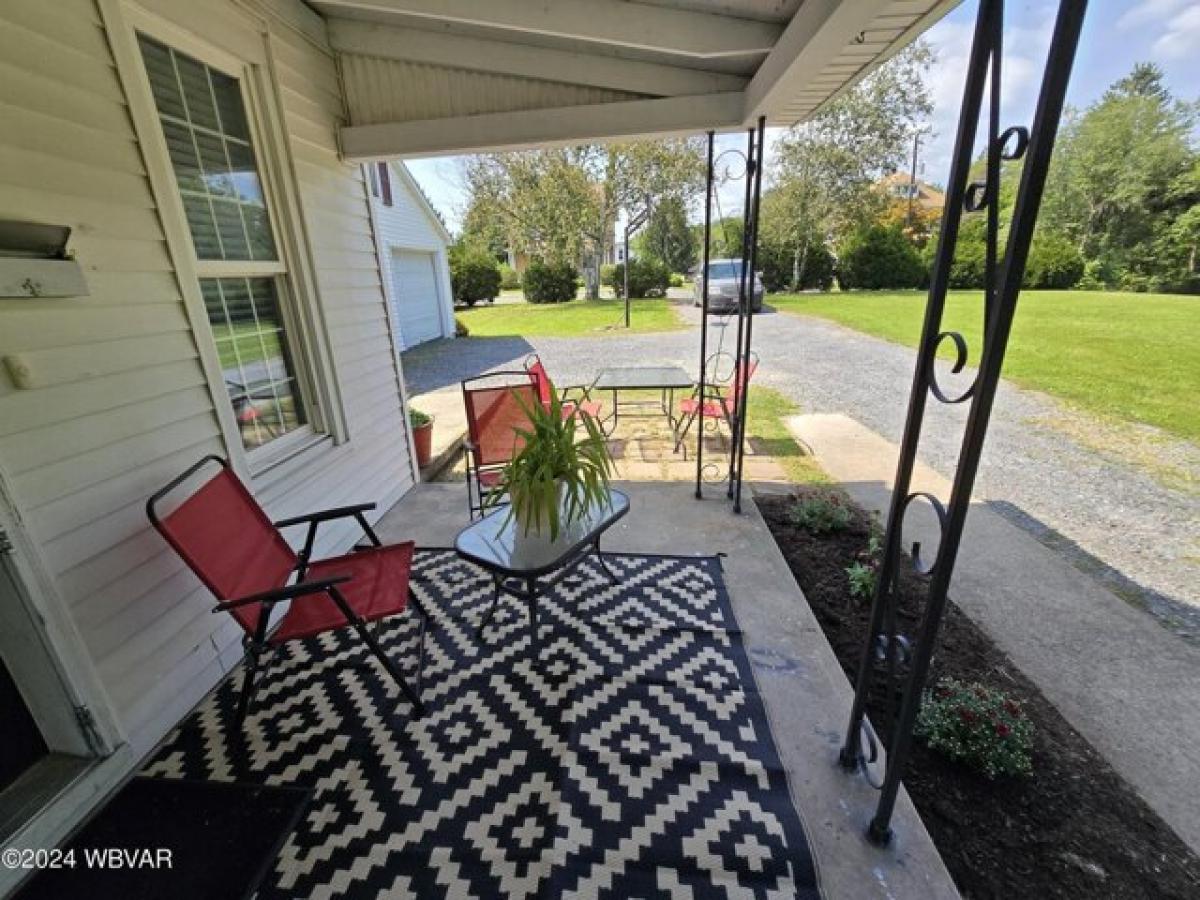 Picture of Home For Sale in Jersey Shore, Pennsylvania, United States