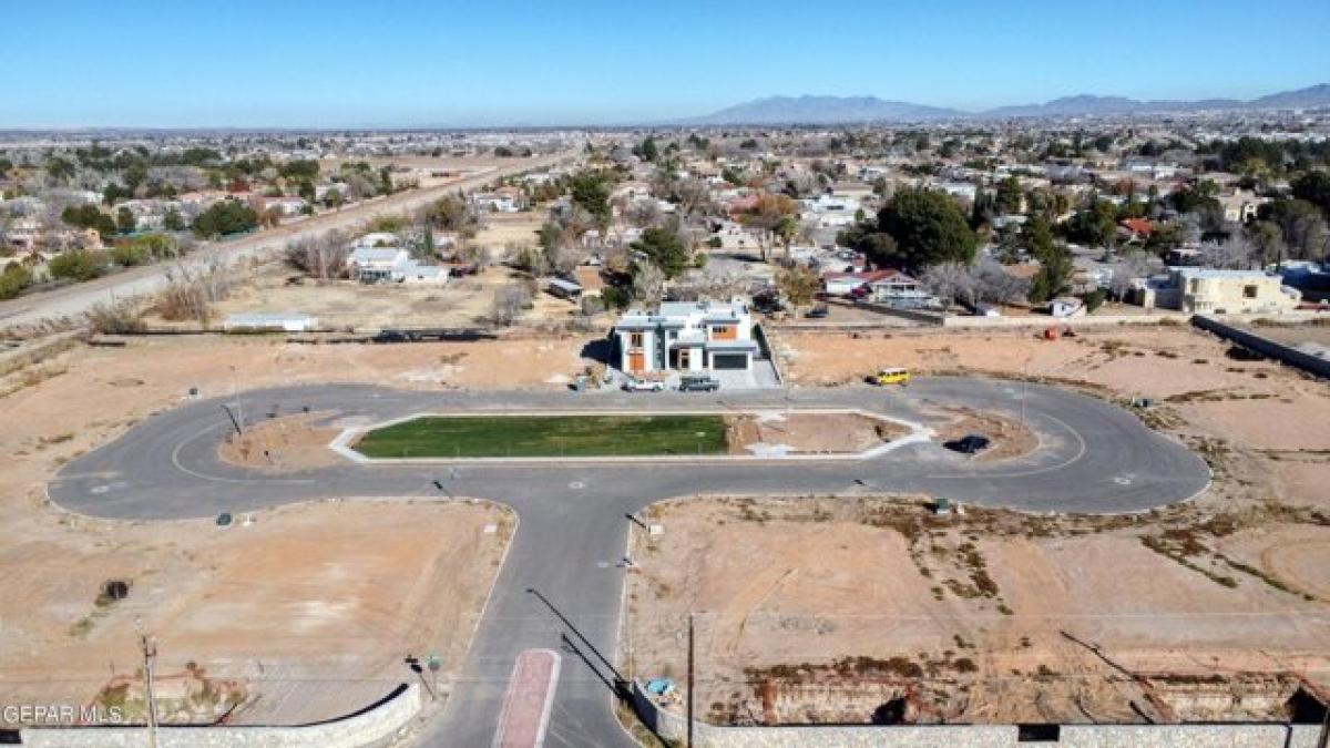 Picture of Residential Land For Sale in El Paso, Texas, United States