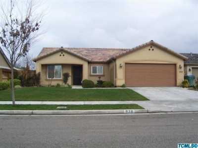 Home For Rent in Visalia, California