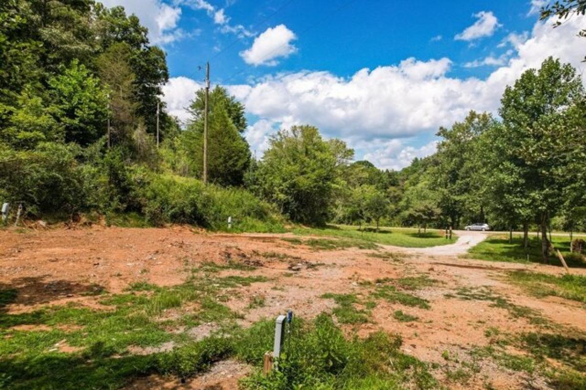 Picture of Residential Land For Sale in Franklin, North Carolina, United States