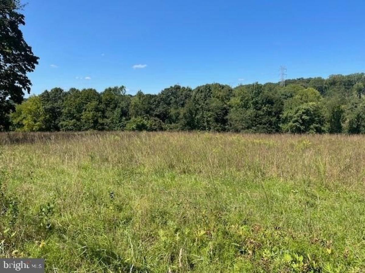 Picture of Residential Land For Sale in Downingtown, Pennsylvania, United States