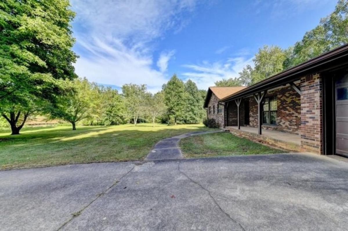 Picture of Home For Sale in Johns Creek, Georgia, United States