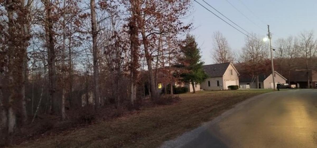 Picture of Residential Land For Sale in Crossville, Tennessee, United States