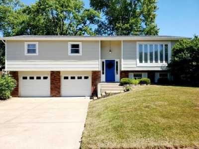 Home For Sale in Saint Charles, Missouri