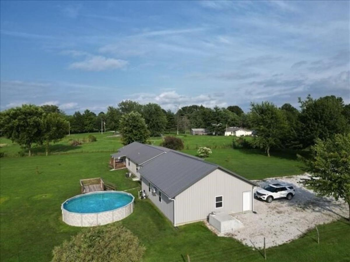 Picture of Home For Sale in Bevier, Missouri, United States