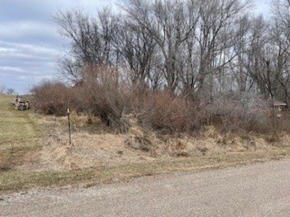 Picture of Residential Land For Sale in Panora, Iowa, United States