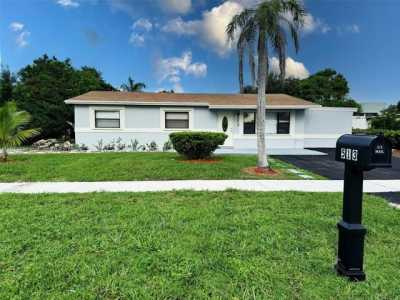 Home For Sale in Deerfield Beach, Florida