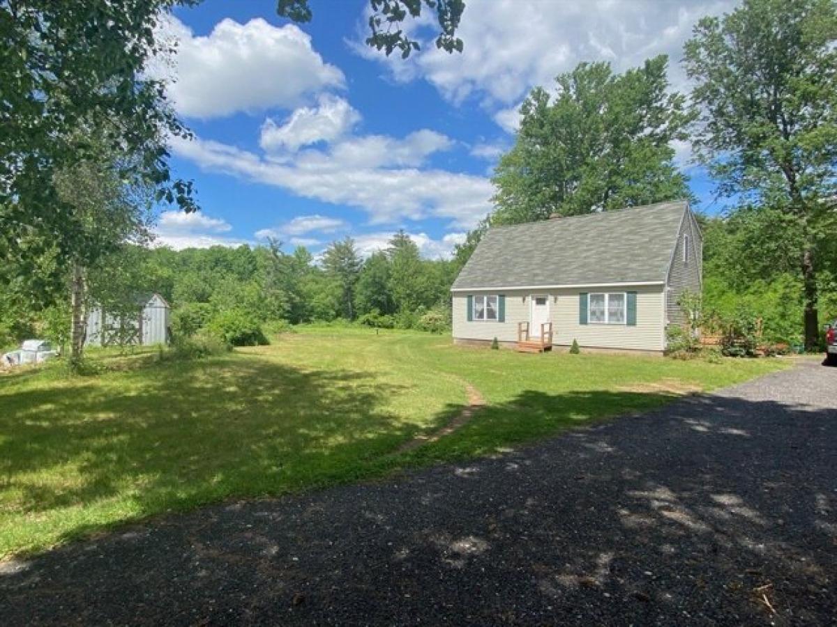 Picture of Home For Sale in Barre, Massachusetts, United States