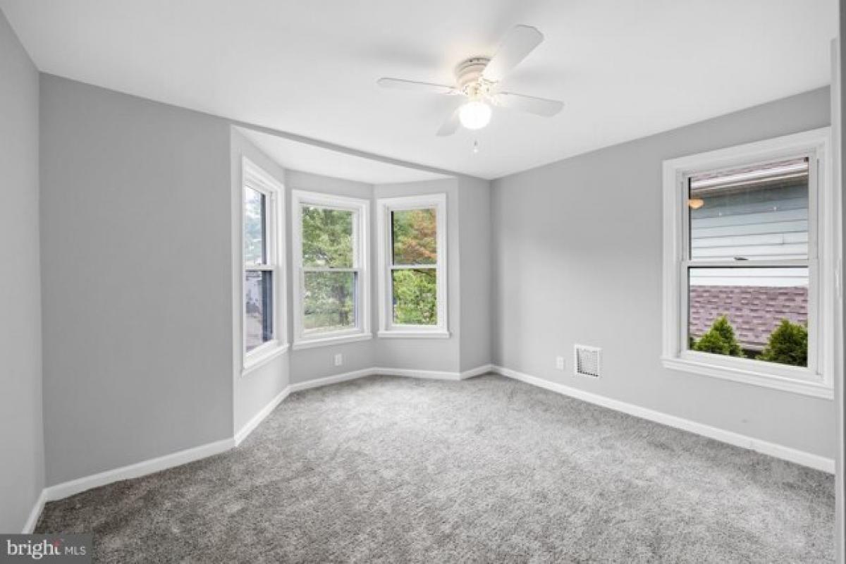 Picture of Home For Sale in Collingswood, New Jersey, United States