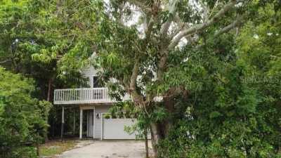 Home For Sale in Palmetto, Florida