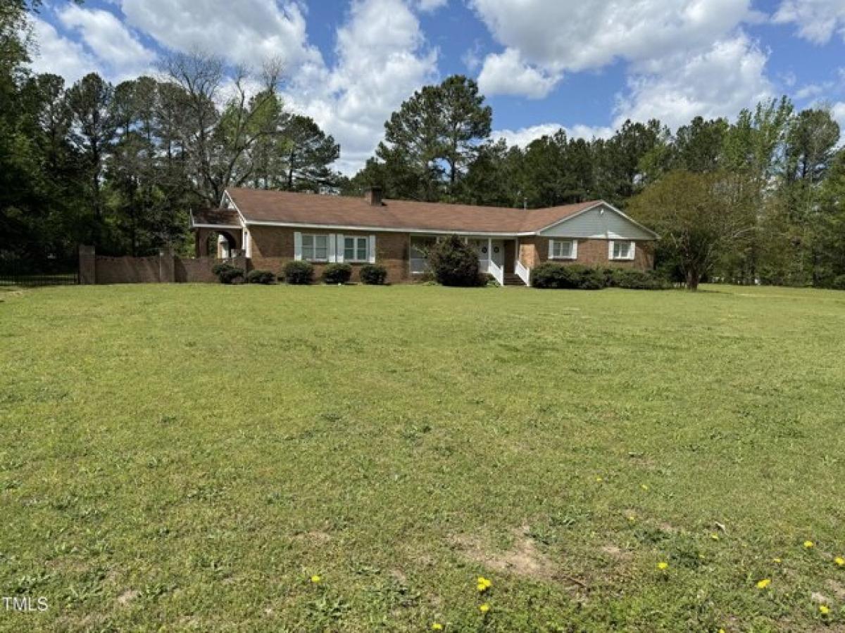 Picture of Home For Sale in Garner, North Carolina, United States