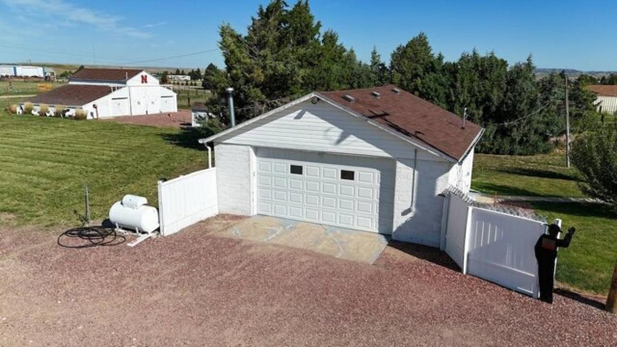 Picture of Home For Sale in Harrisburg, Nebraska, United States