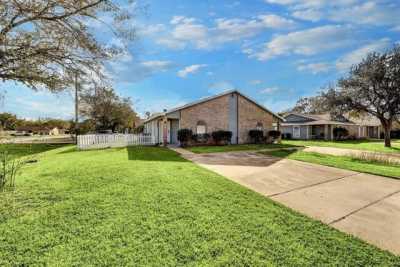 Home For Rent in La Marque, Texas