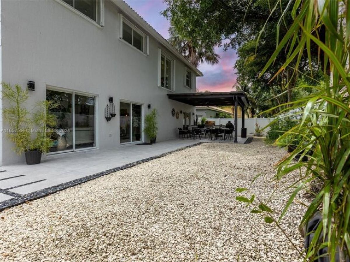 Picture of Home For Sale in Weston, Florida, United States