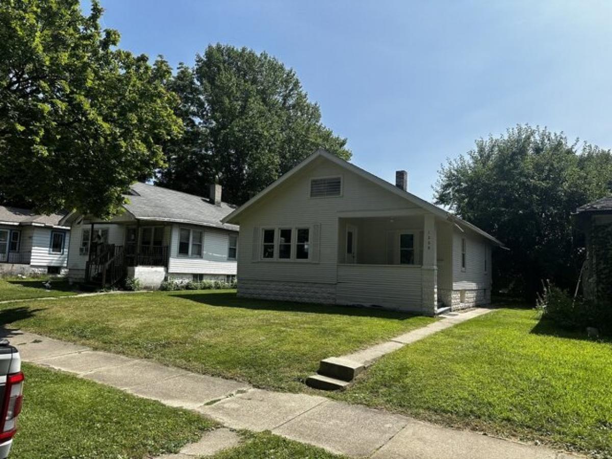 Picture of Home For Sale in Kankakee, Illinois, United States