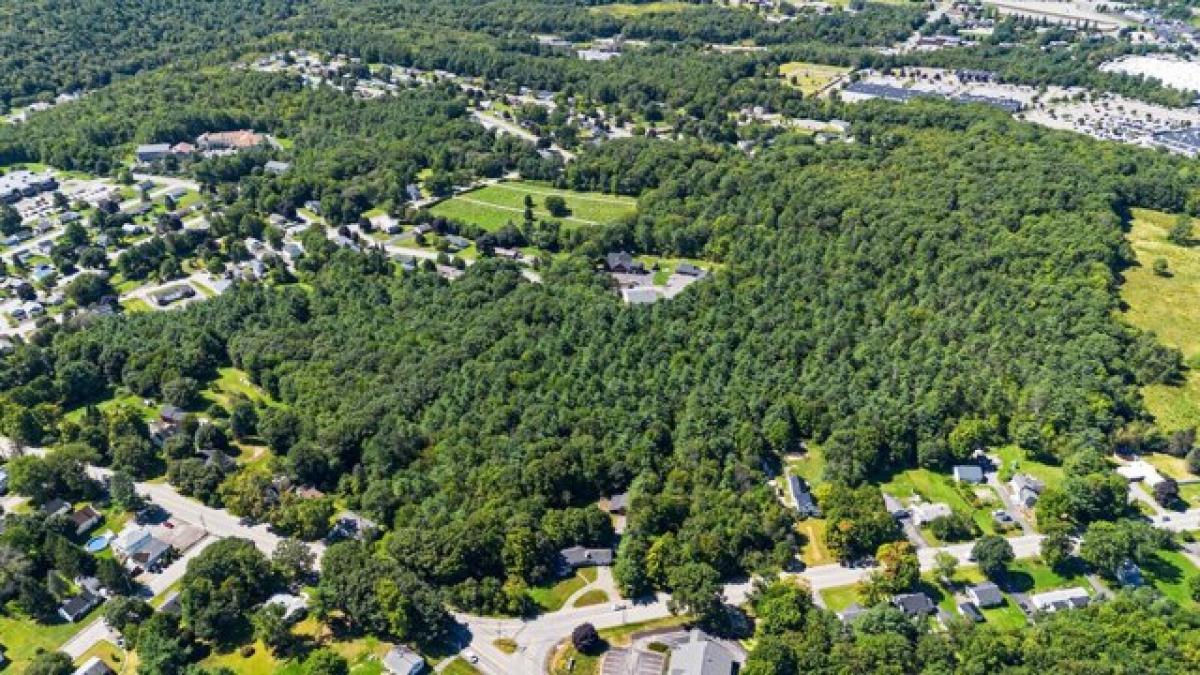 Picture of Residential Land For Sale in Augusta, Maine, United States