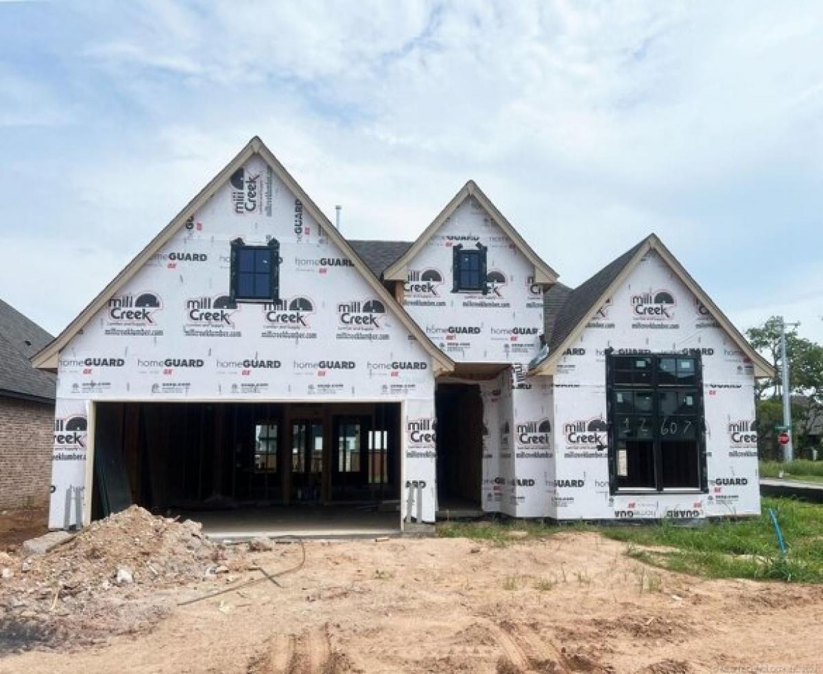 Picture of Home For Sale in Bixby, Oklahoma, United States