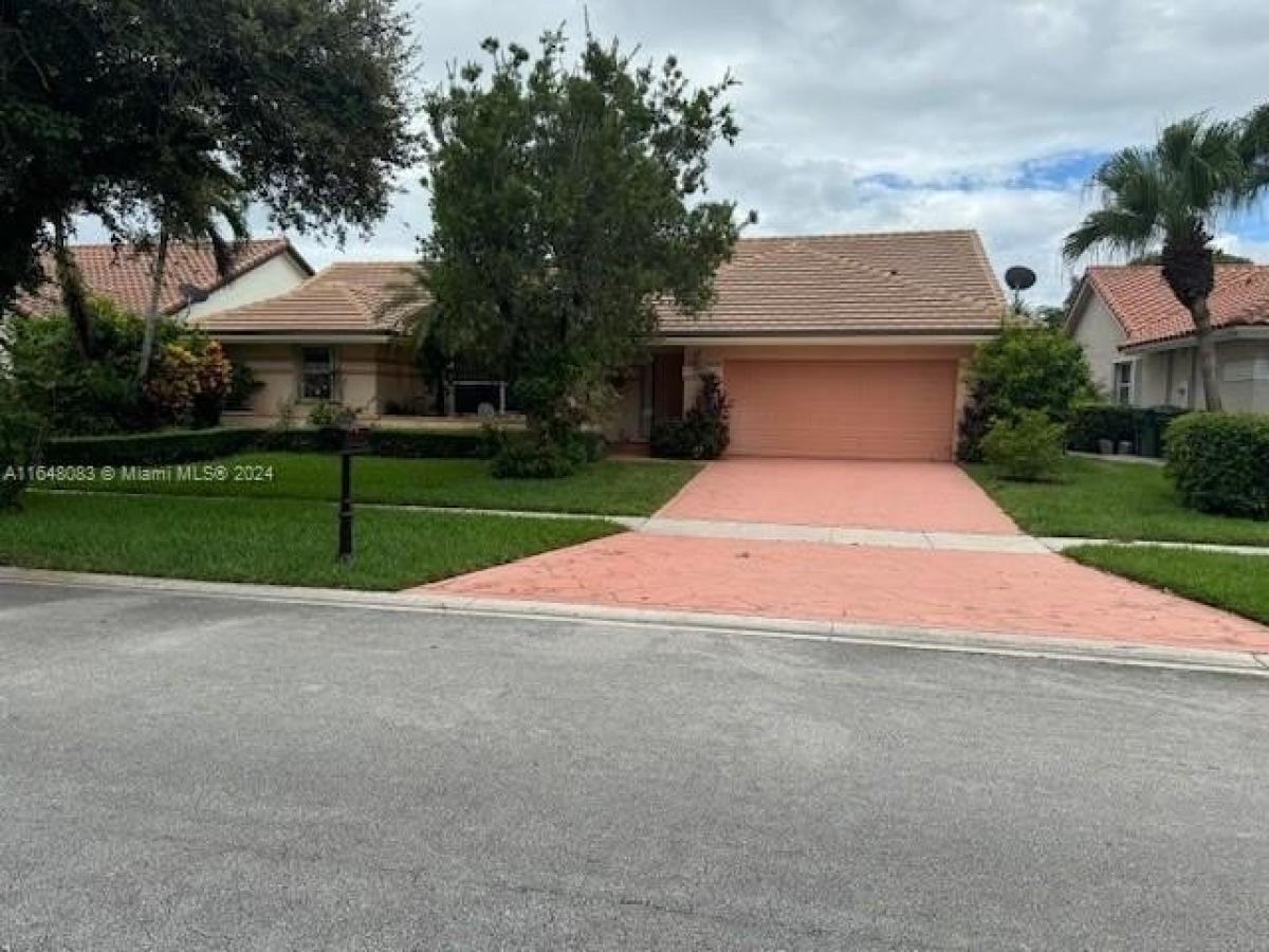 Picture of Home For Sale in Pembroke Pines, Florida, United States