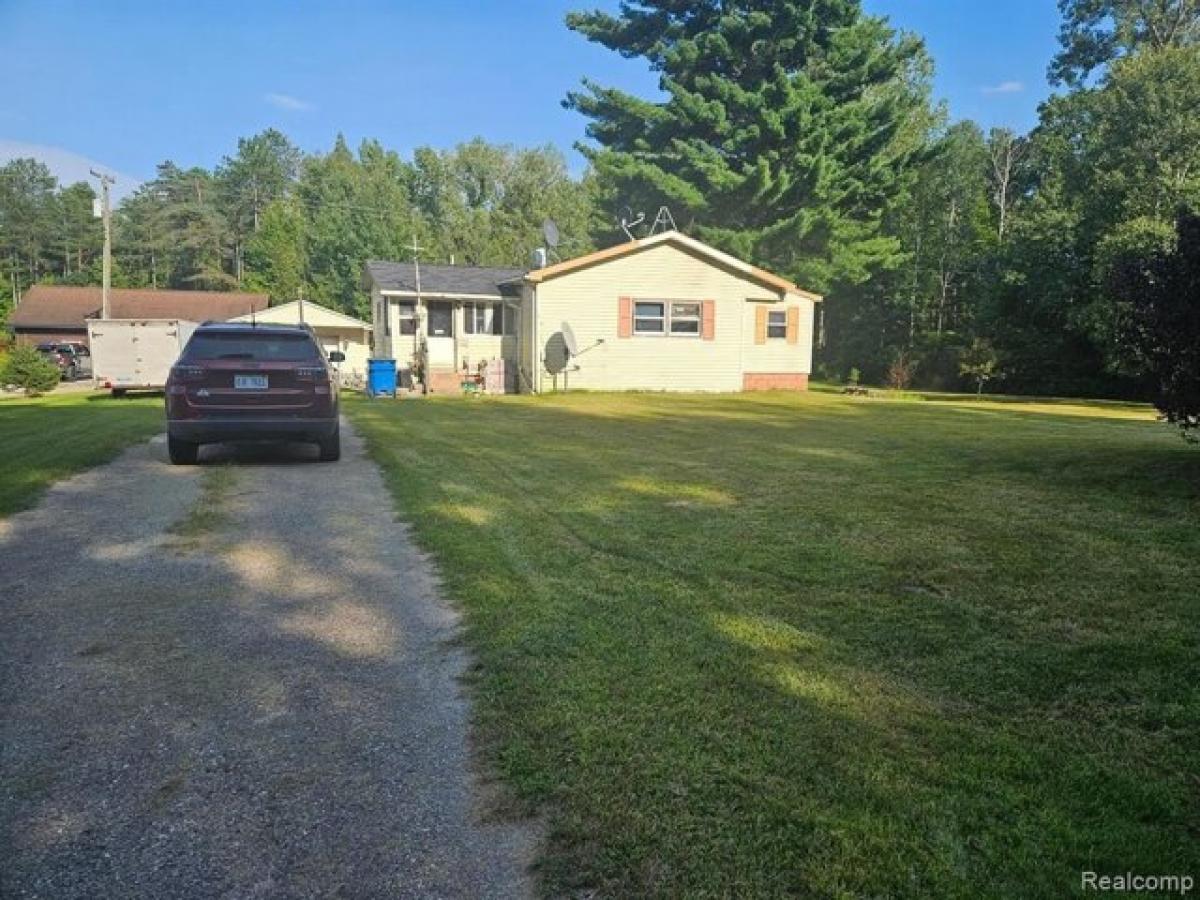 Picture of Home For Sale in Fremont, Michigan, United States