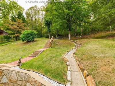 Home For Sale in Sissonville, West Virginia