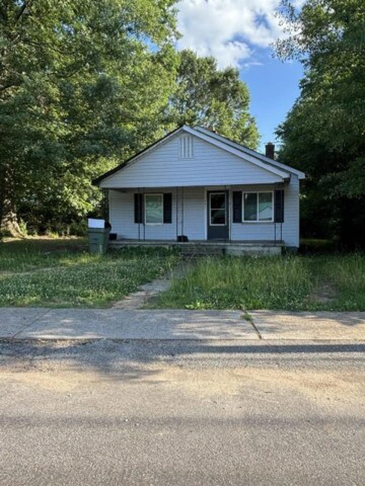 Picture of Home For Sale in Gaffney, South Carolina, United States