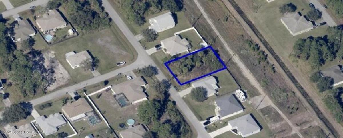 Picture of Residential Land For Sale in Palm Bay, Florida, United States