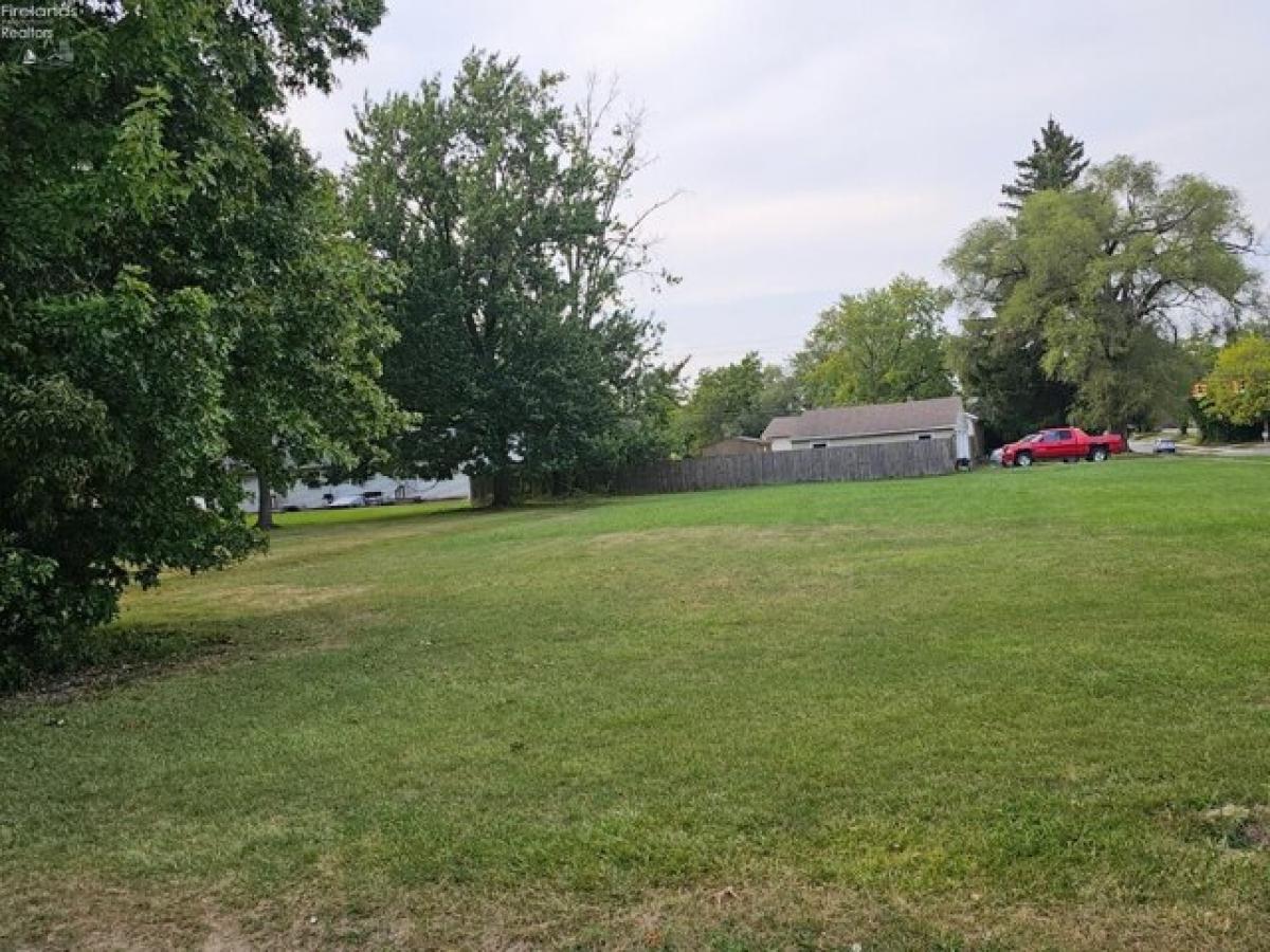 Picture of Residential Land For Sale in Norwalk, Ohio, United States