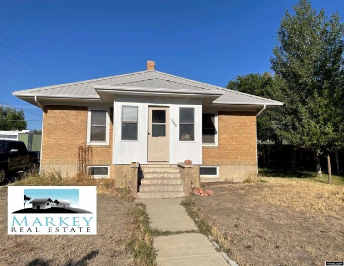 Picture of Home For Sale in Sinclair, Wyoming, United States