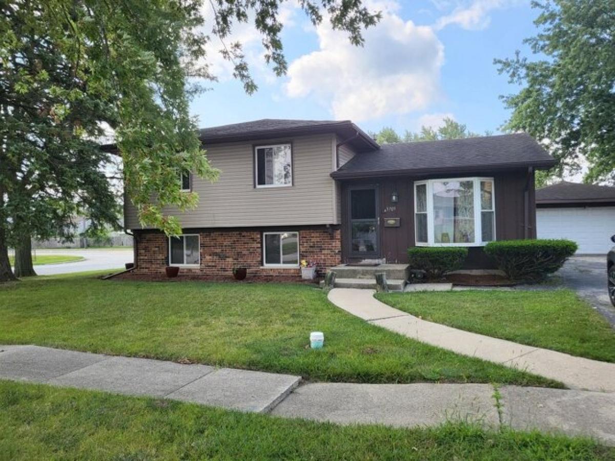 Picture of Home For Sale in Hazel Crest, Illinois, United States