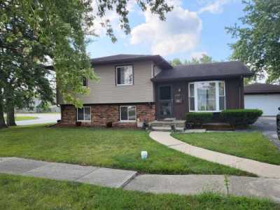 Home For Sale in Hazel Crest, Illinois