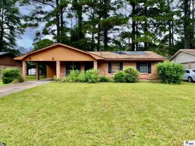 Home For Sale in Bastrop, Louisiana