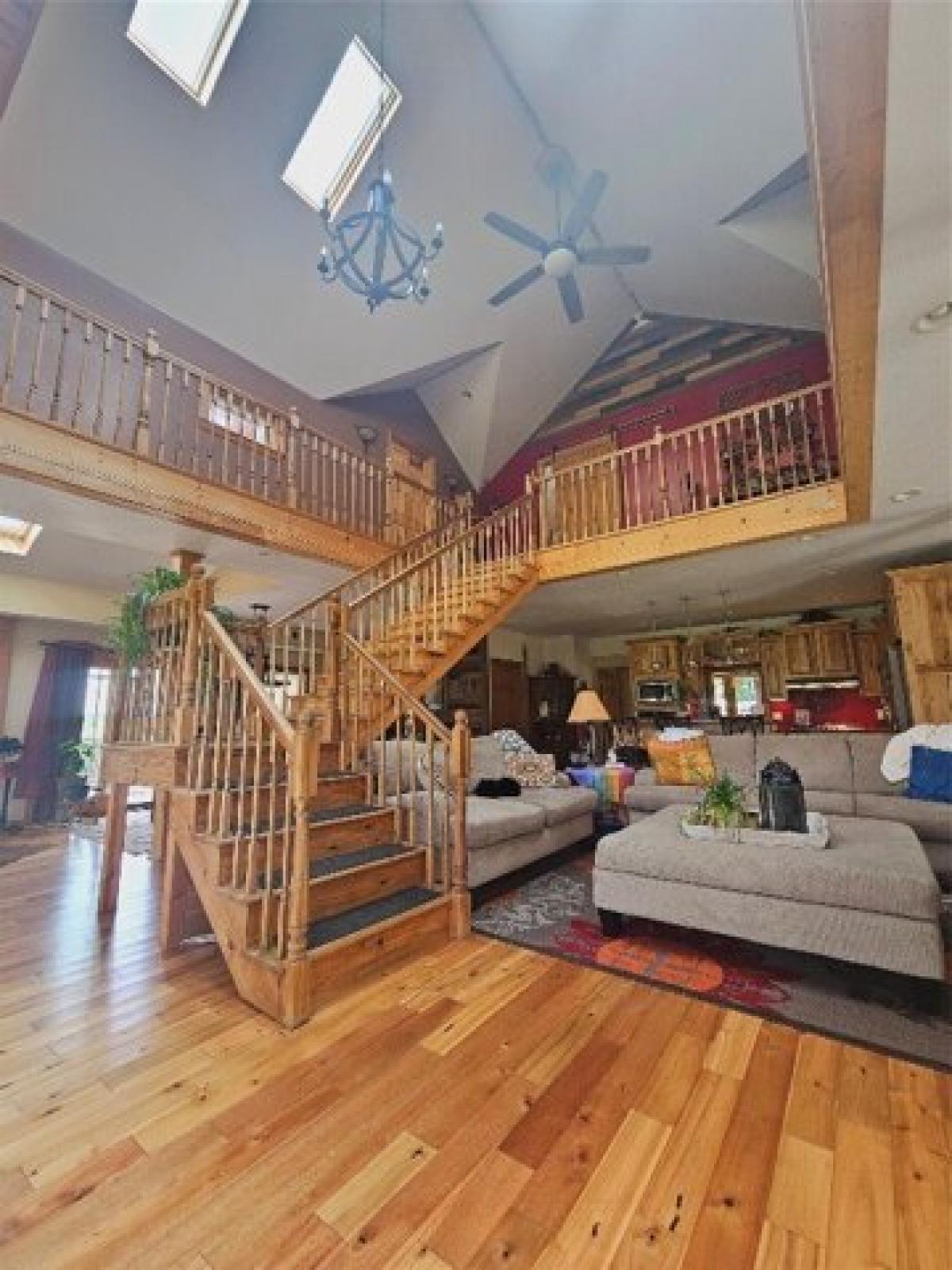 Picture of Home For Sale in Edinboro, Pennsylvania, United States