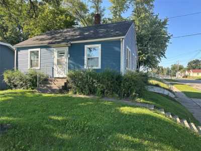 Home For Sale in Newton, Iowa