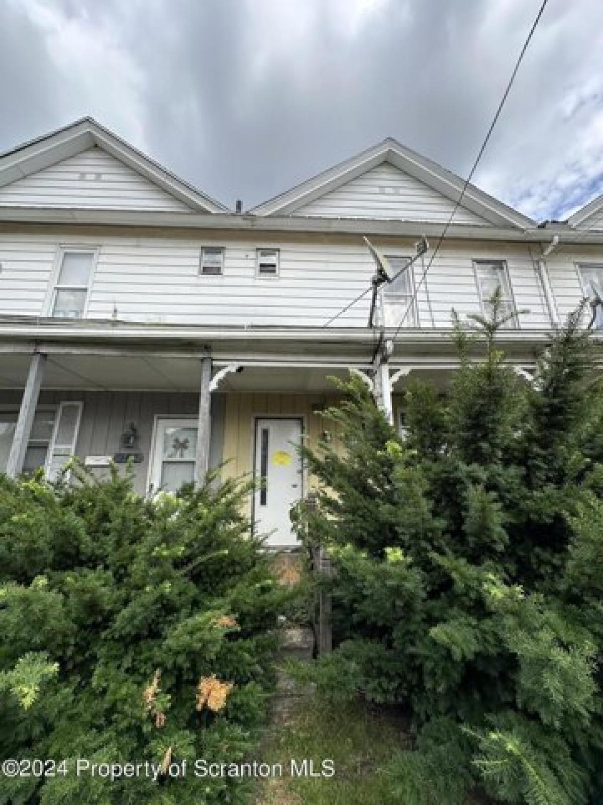 Picture of Home For Sale in Scranton, Pennsylvania, United States