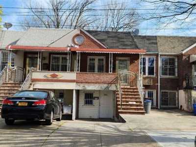 Home For Sale in Flushing, New York