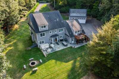 Home For Sale in Newtown, Connecticut