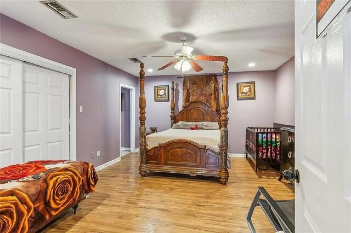 Picture of Home For Sale in Metairie, Louisiana, United States