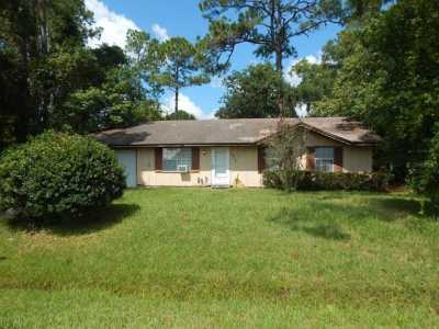 Home For Sale in Deland, Florida