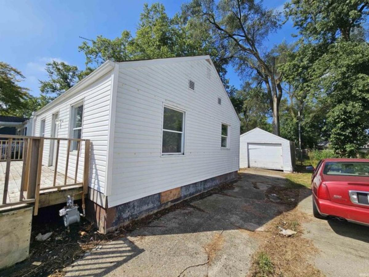 Picture of Home For Sale in South Bend, Indiana, United States