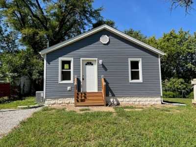 Home For Sale in Belleville, Illinois