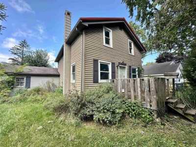 Home For Sale in Nappanee, Indiana