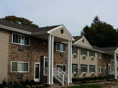 Apartment For Rent in Bay Shore, New York