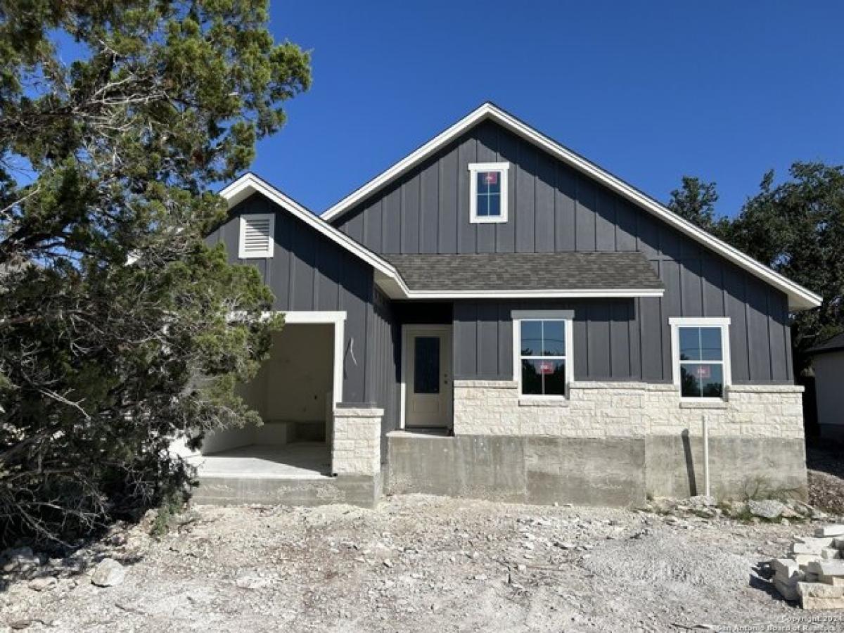 Picture of Home For Sale in Spring Branch, Texas, United States