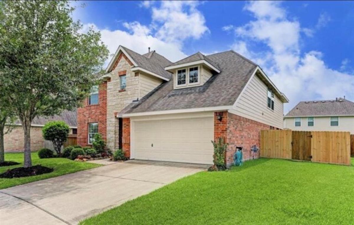 Picture of Home For Sale in Pearland, Texas, United States