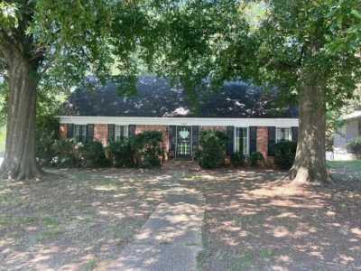 Home For Sale in Jonesboro, Arkansas