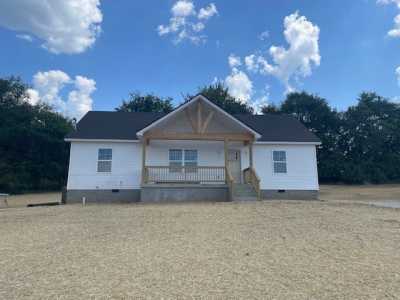 Home For Sale in Cornersville, Tennessee