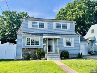 Home For Sale in Saddle Brook, New Jersey