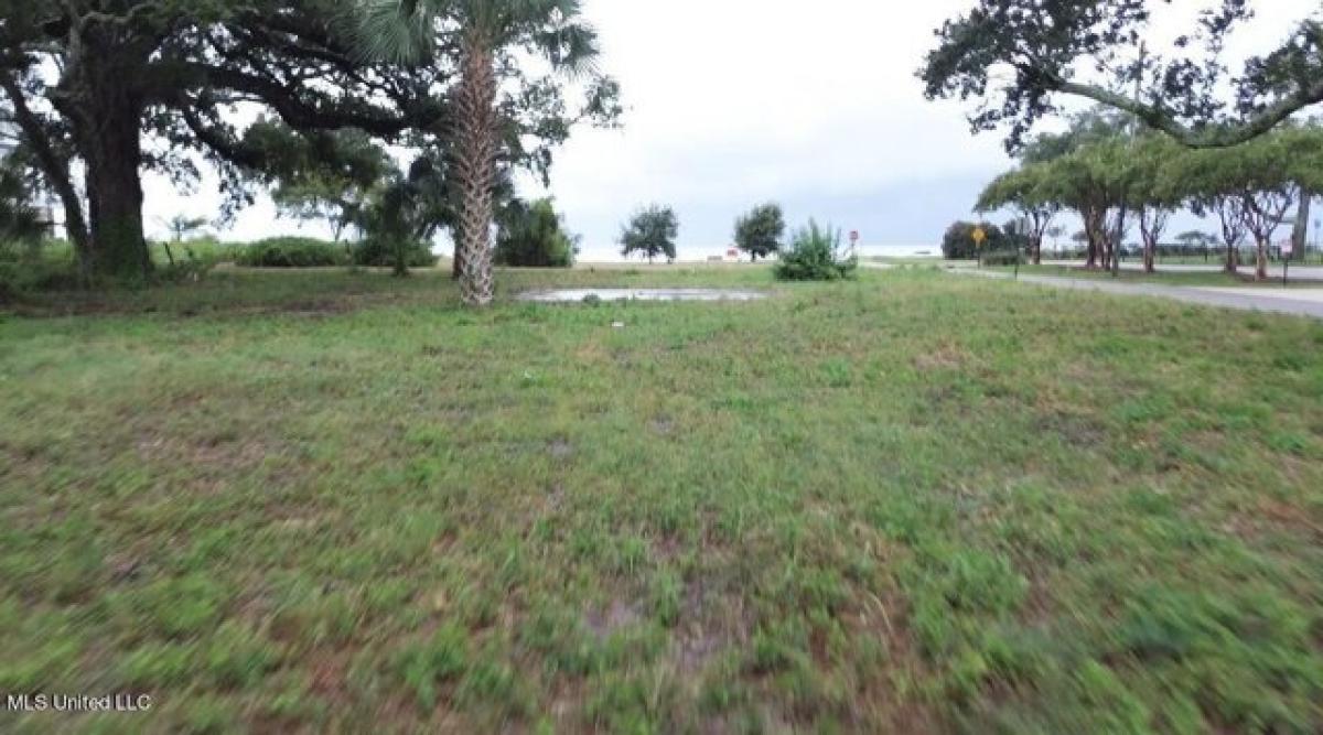 Picture of Residential Land For Sale in Pass Christian, Mississippi, United States