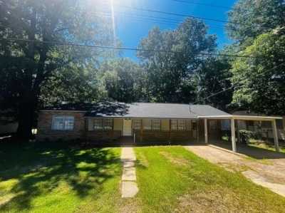 Home For Sale in Starkville, Mississippi